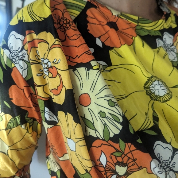 ZARA TRAFALUC Floral Top - Picture 4 of 6